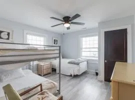 Large Patio with Ocean Views Beach Block Parking Unit 3