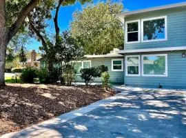 Uniquely styled home minutes to Downtown Sac!