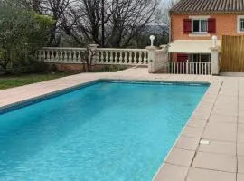 Cozy Home In St-Quentin-La-Poterie