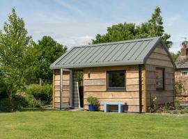 La'al Cabin, tiny home, unique space Eden Valley Cumbria，位于布兰普顿的酒店