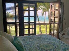 Cabarete Beachfront Condos Nanny Estate A3，位于喀巴里特的乡间豪华旅馆