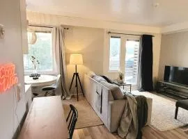 Modern apartment with free parking & sauna