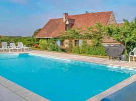Amazing Home In St, Priest La Fougeres