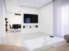 Modern 3-bed apartment in heart of torremolinos