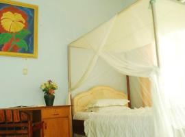 Balumba Hotel Lakey Peak，位于Dompu的酒店