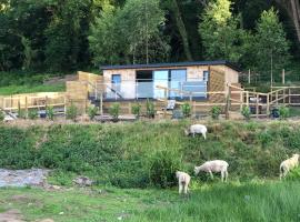 The Caswell bay hide out，位于斯旺西海景 - 高尔风车附近的酒店