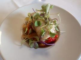 HOTEL RESTAURANTE COMENDADOR AÑON MONCAYO，位于Añón的酒店