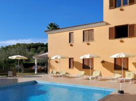 Residence con piscina a Sos Alinos，位于卡拉·利贝罗托的酒店