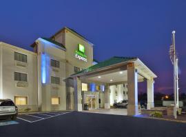 Holiday Inn Express Irwin PA TPK Exit 67 by IHG，位于Irwin的酒店