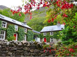 Delphi Lodge Cottages，位于里南的酒店