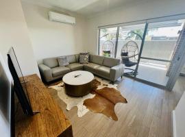 Tranquil Tree Views 2 Bedroom 2 Bathroom Apartment，位于珀斯的宠物友好酒店