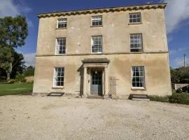 Rockstowes House