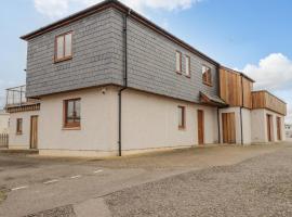 Lossiemouth Bay Cottage，位于洛西茅斯的酒店