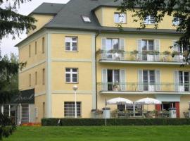 Lazensky Hotel Jirasek，位于康斯坦丁诺维拉兹内的酒店