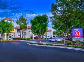 Studio 6-Phoenix, AZ - Deer Valley，位于凤凰城的酒店