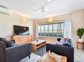 Lovely 3 Bedroom with harbour view，位于Stuart Park的度假短租房