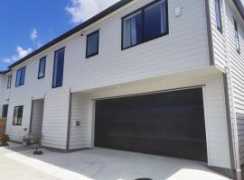 Lovely House in Central Papatoetoe，位于奥克兰的住宿加早餐旅馆