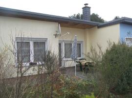 Ostsee Bungalow mit Kamin & Terrasse，位于科瑟罗的简易别墅