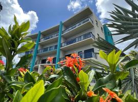 Hillsboro Suites & Residences Condo Hotel, St Kitts，位于巴斯特尔的度假短租房