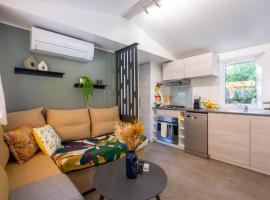 Mobil home Queen Margaret，位于弗雷瑞斯的酒店