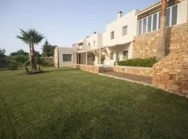 Attractive Ibiza Villa Can Tierra 6 Bedrooms Phenomenal Country and Mountain Views Santa Gertrudis