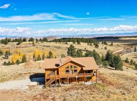 New! Beautiful, Spacious Modern Home on a Large Acreage - Peaks & Prairies Retreat，位于Antero Junction的酒店