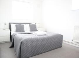 Twelve Thirty Serviced Apartments - Balham，位于伦敦陶亭碧附近的酒店