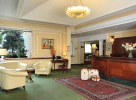 阿尔巴酒店，位于卡西诺的酒店