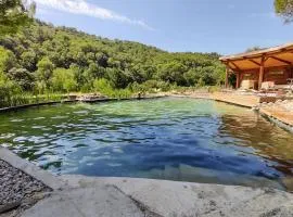 Stunning Home In Uchaux