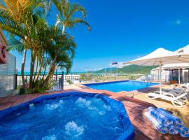 Ocean Views at Whitsunday Terraces Resort，位于埃尔利海滩的浪漫度假酒店