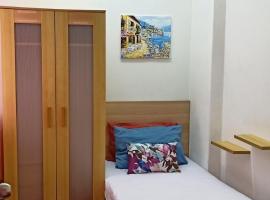 Budget Single Bedroom at Suria Kipark Damansara，位于吉隆坡的带泳池的酒店