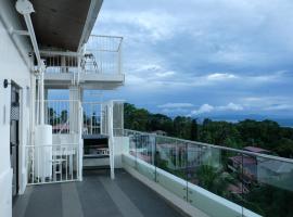 El Bien Hotel Tagaytay，位于大雅台野餐公园附近的酒店