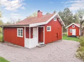 3 Bedroom Stunning Home In Brastad