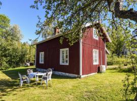 Nice Home In Munkedal With 2 Bedrooms And Wifi，位于蒙克达尔的度假屋