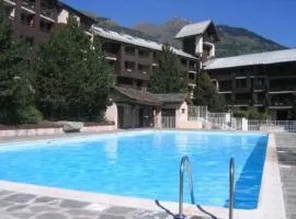 1 Bedroom Flat-Balcony- Pool-Parking-Wifi- heart of Village