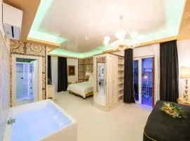 Leucosya Luxury Rooms
