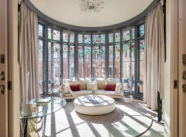 El Palauet Royal Suites，位于巴塞罗那的酒店