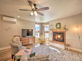 Williams Studio on Famous Route 66 with Fireplace!，位于威廉姆斯的公寓