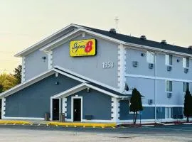 Super 8 by Wyndham Benton Harbor St Joseph