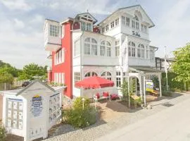 Villa "To Hus" in Sellin - WG 02 mit Kamin und Balkon
