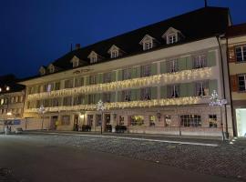 Hotel Krone Aarberg，位于阿尔贝格的酒店