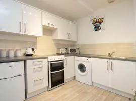 Beautiful Central Exeter Apartment 5 min walk quay