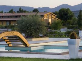 伊尔拜优黎莱斯天然温泉酒店，位于Camporoppolo的酒店