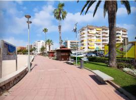 One Bedroom Flat in Fenals Lloret de Mar for 4 People，位于罗列特海岸的度假村