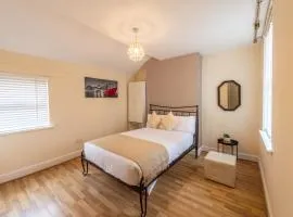 Holly Room