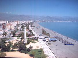 APCOSTAS - Torre del Mar Playa，位于托雷德尔马尔的酒店