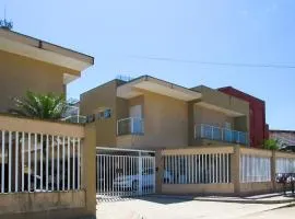 Casa incrivel c Wi-Fi a 3 min da Praia da Enseada