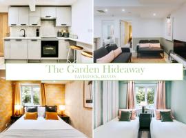 The Garden Hideaway, 2 bed home heart of the Town - Starlink Wi-Fi，位于塔维斯托克的酒店