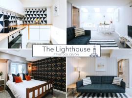 The Lighthouse, Boutique apartment in the town centre - Starlink Wi-Fi，位于塔维斯托克的酒店