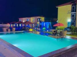 PINE DC HOTEL，位于Komenda的酒店